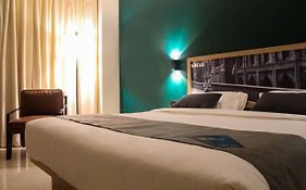 Hotel Lokal Rooms X Gulberg  3*